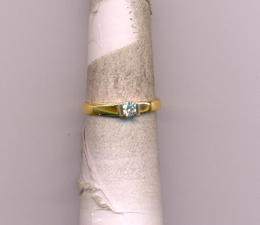 DIAMOND RING