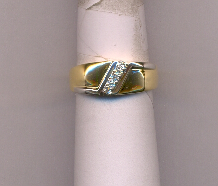 DIAMOND RING