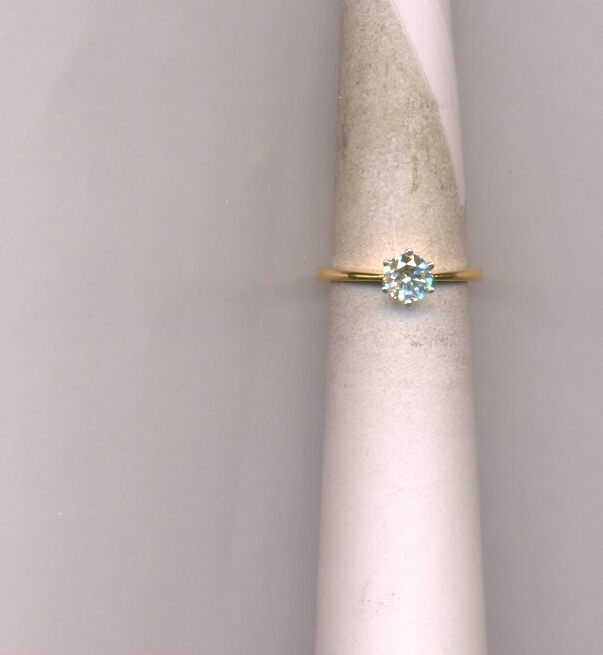 DIAMOND RING