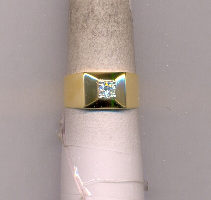 DIAMOND RING