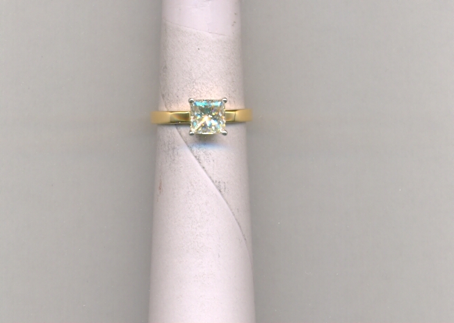 DIAMOND RING FANCY