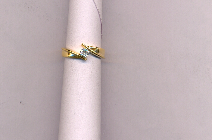 DIAMOND RING LADIES