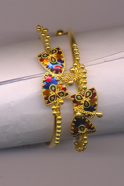 GOLD BANGLE BABY