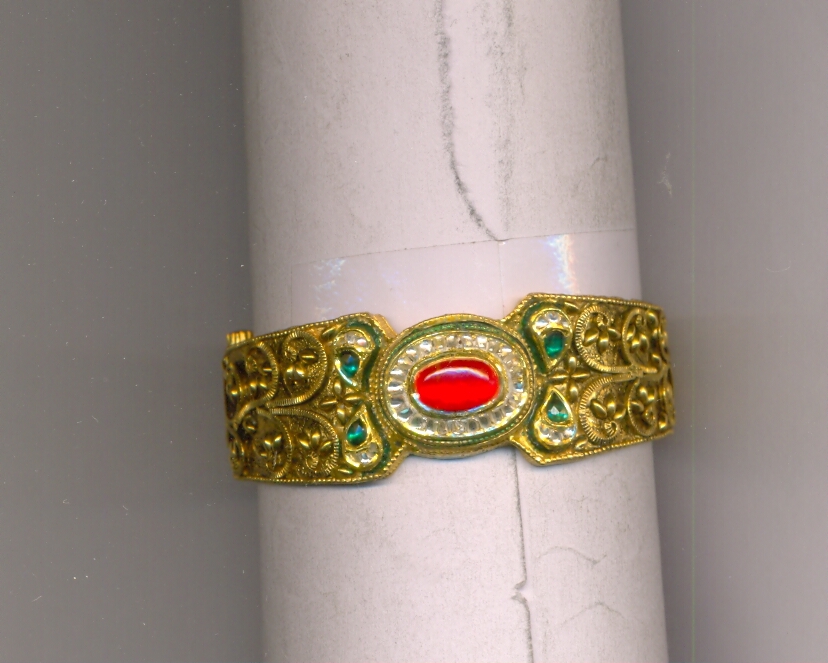 GOLD BANGLE ANTIQUE EXCLUSIVE
