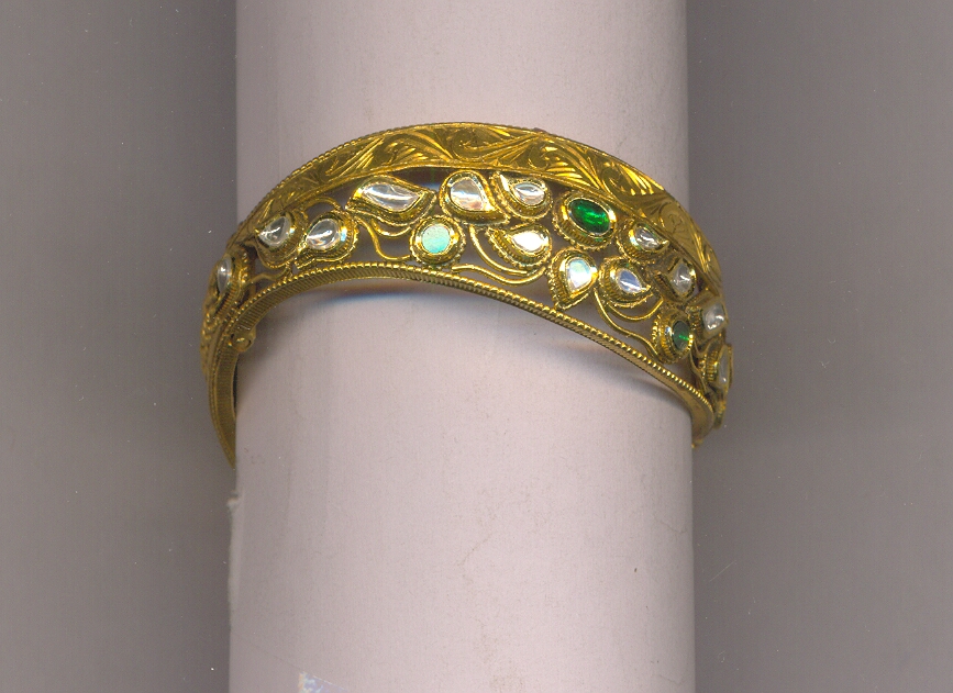 GOLD BANGLE ANTIQUE EXCLUSIVE
