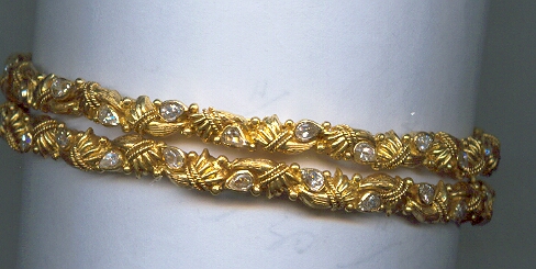 GOLD BANGLE ANTIQUE GENERAL