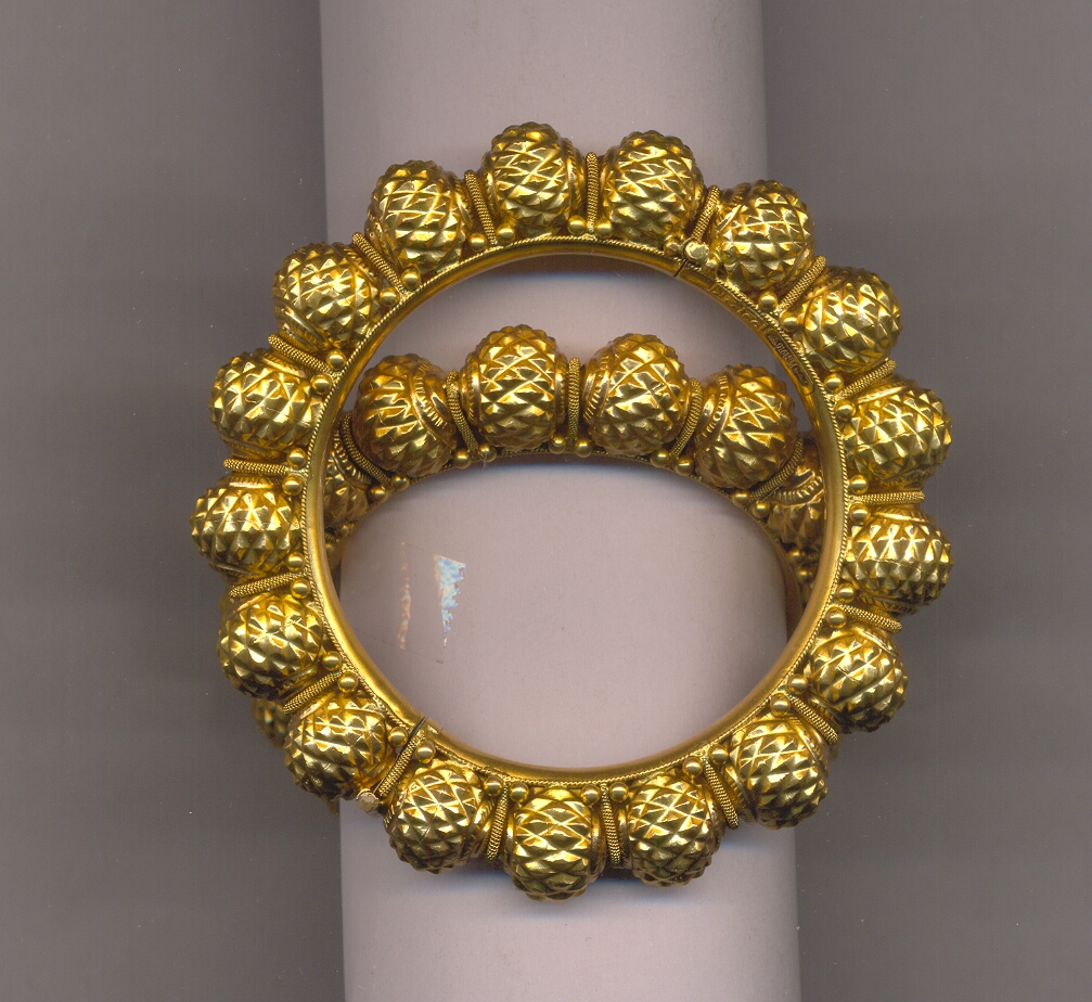 GOLD BANGLE ANTIQUE GENERAL