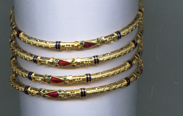 GOLD BANGLE DESIGNER GENERAL