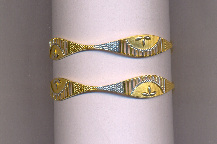 GOLD BANGLE MACHINE CUTTING FANCY