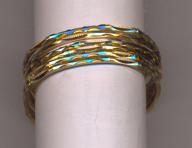 GOLD BANGLE MACHINE CUTTING FANCY