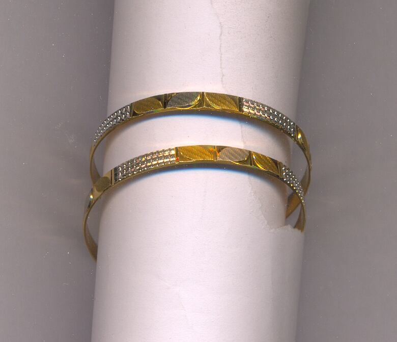 GOLD BANGLE MACHINE CUTTING FANCY