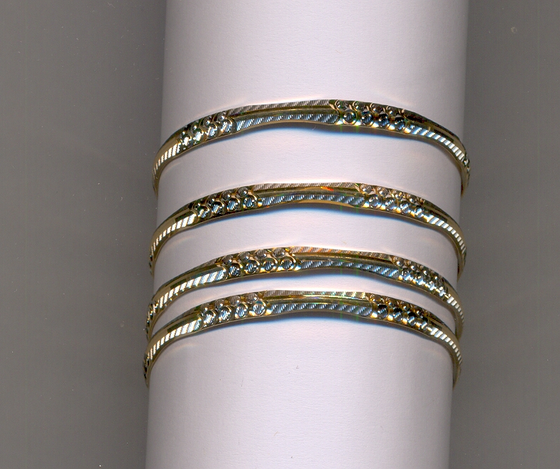GOLD BANGLE MACHINE CUTTING FANCY