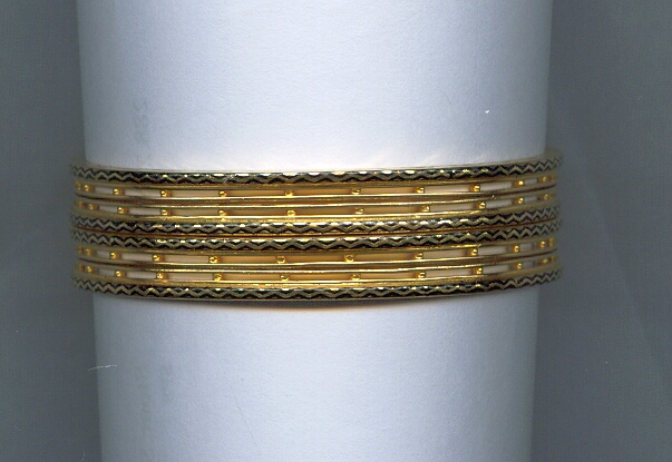 GOLD BANGLE PLAIN EXCLUSIVE
