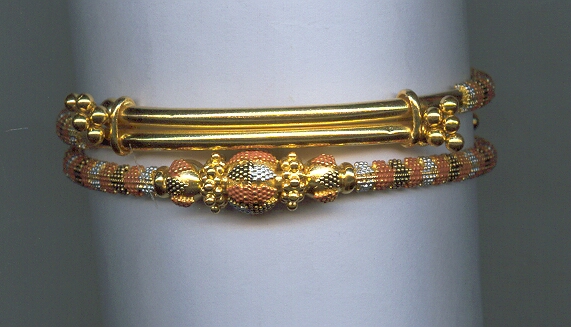 GOLD BANGLE PLAIN EXCLUSIVE