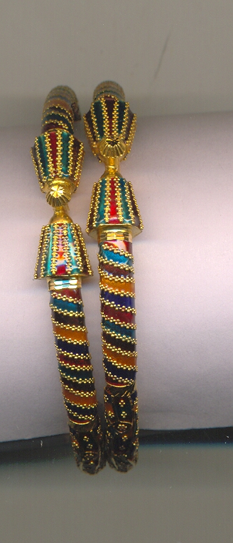 GOLD BANGLE PLAIN EXCLUSIVE