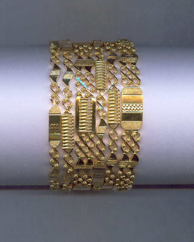 GOLD BANGLE PLAIN EXCLUSIVE