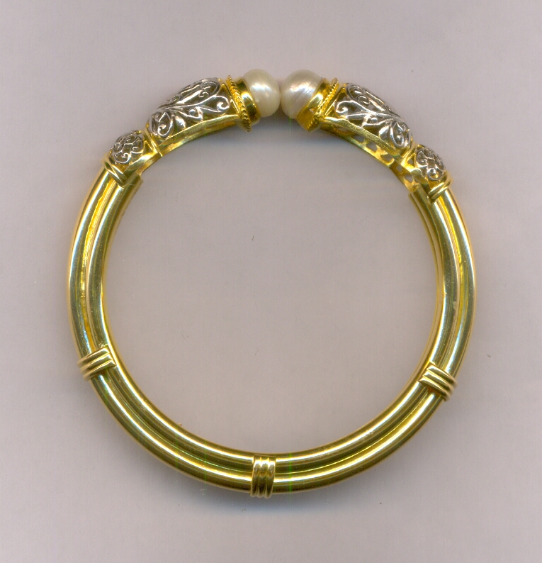 GOLD BANGLE PLAIN EXCLUSIVE