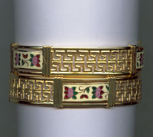 GOLD BANGLE PLAIN EXCLUSIVE