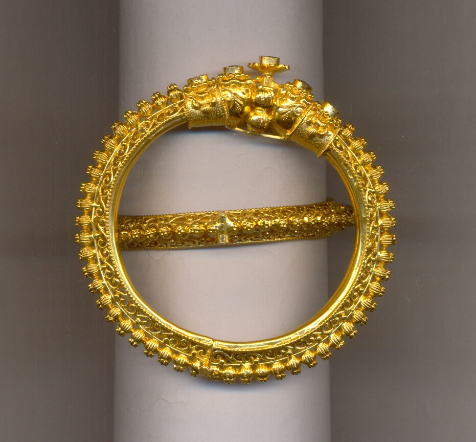 GOLD BANGLE PLAIN EXCLUSIVE