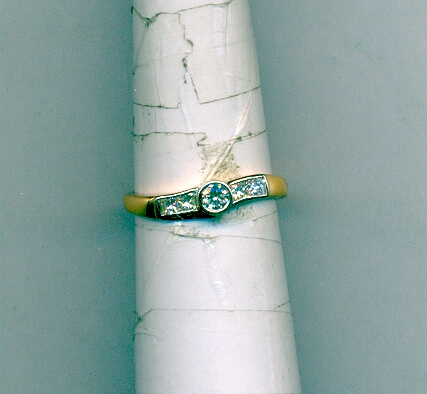 DIAMOND RING LADIES