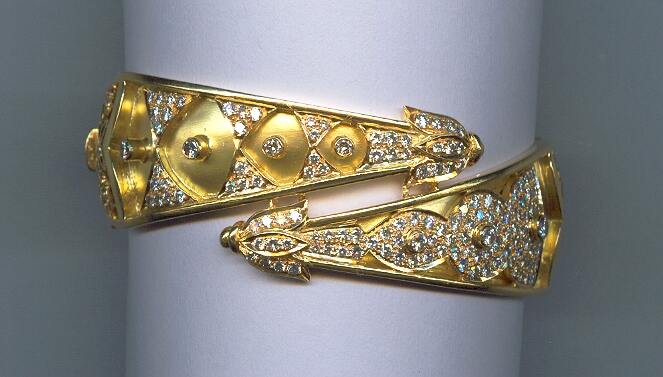 DIAMOND BRACELET