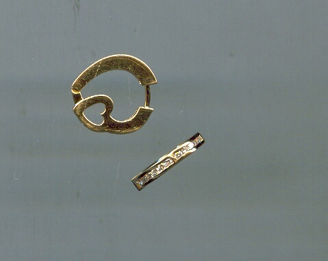 DIAMOND EARRING
