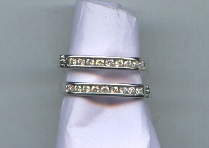 DIAMOND EARRING