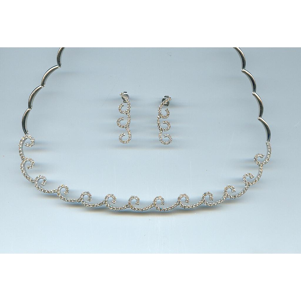 DIAMOND EARRING