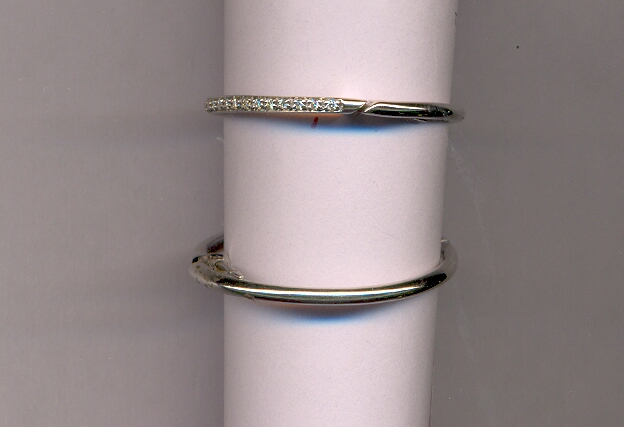 DIAMOND EARRING