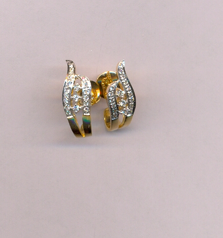 DIAMOND EARRING