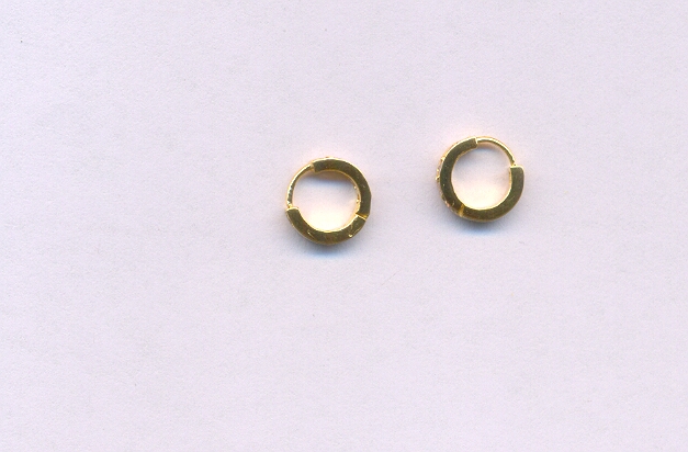 DIAMOND EARRING