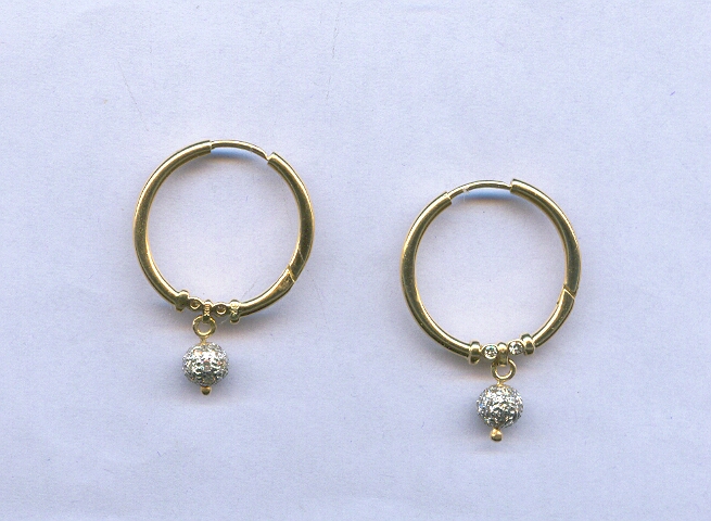 DIAMOND EARRING