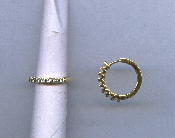 DIAMOND EARRING