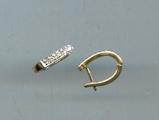 DIAMOND EARRING