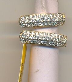 DIAMOND EARRING