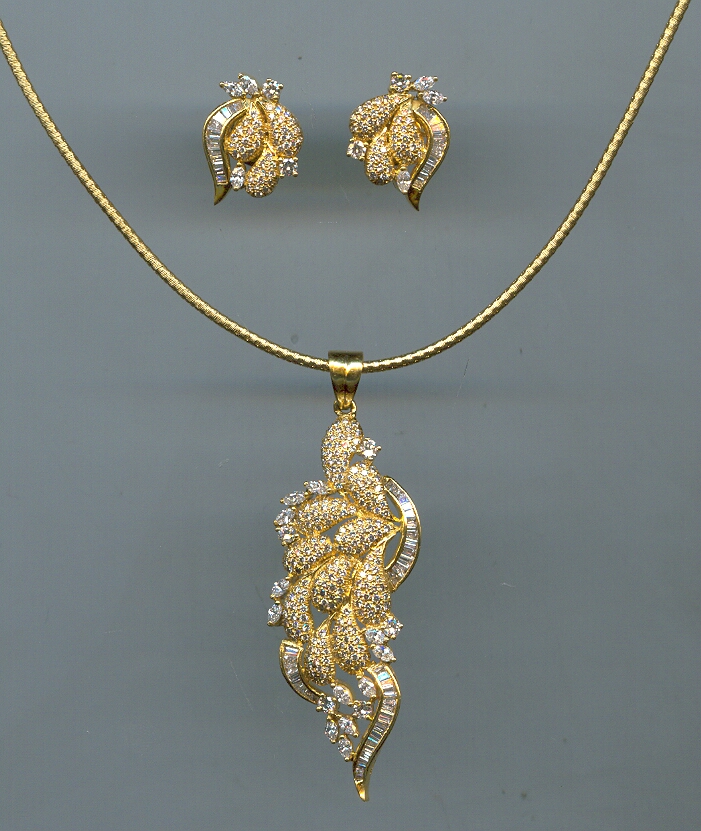 DIAMOND FULL SET PENDENT DESIGNER