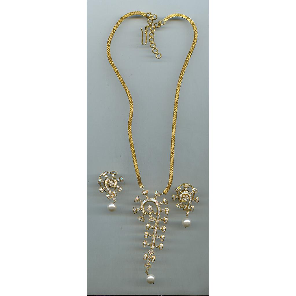 DIAMOND FULL SET PENDENT EXCLUSIVE