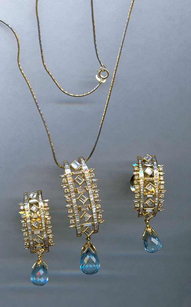 DIAMOND FULL SET PENDENT EXCLUSIVE