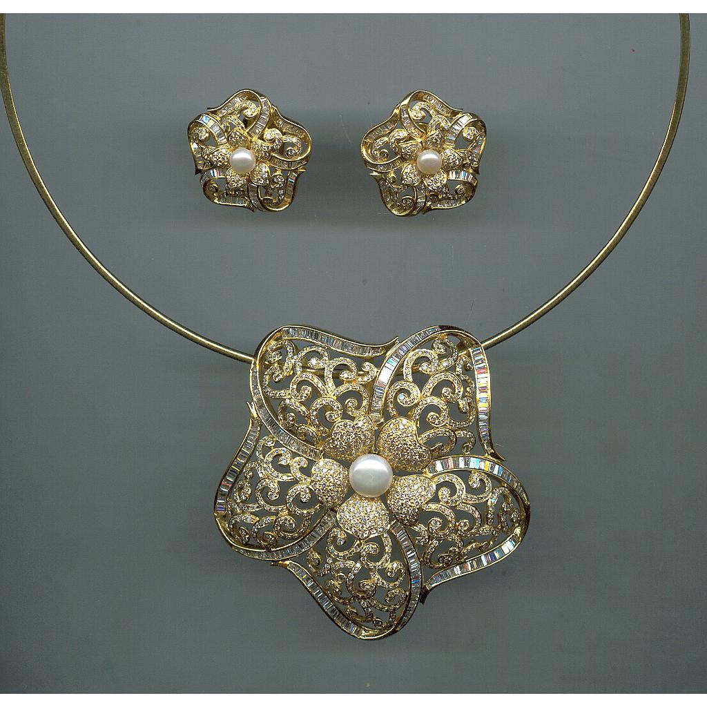 DIAMOND FULL SET PENDENT EXCLUSIVE