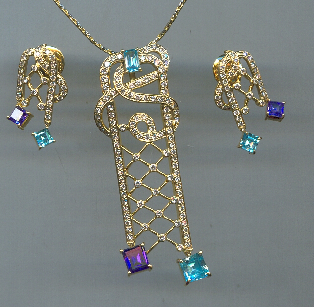 DIAMOND FULL SET PENDENT EXCLUSIVE