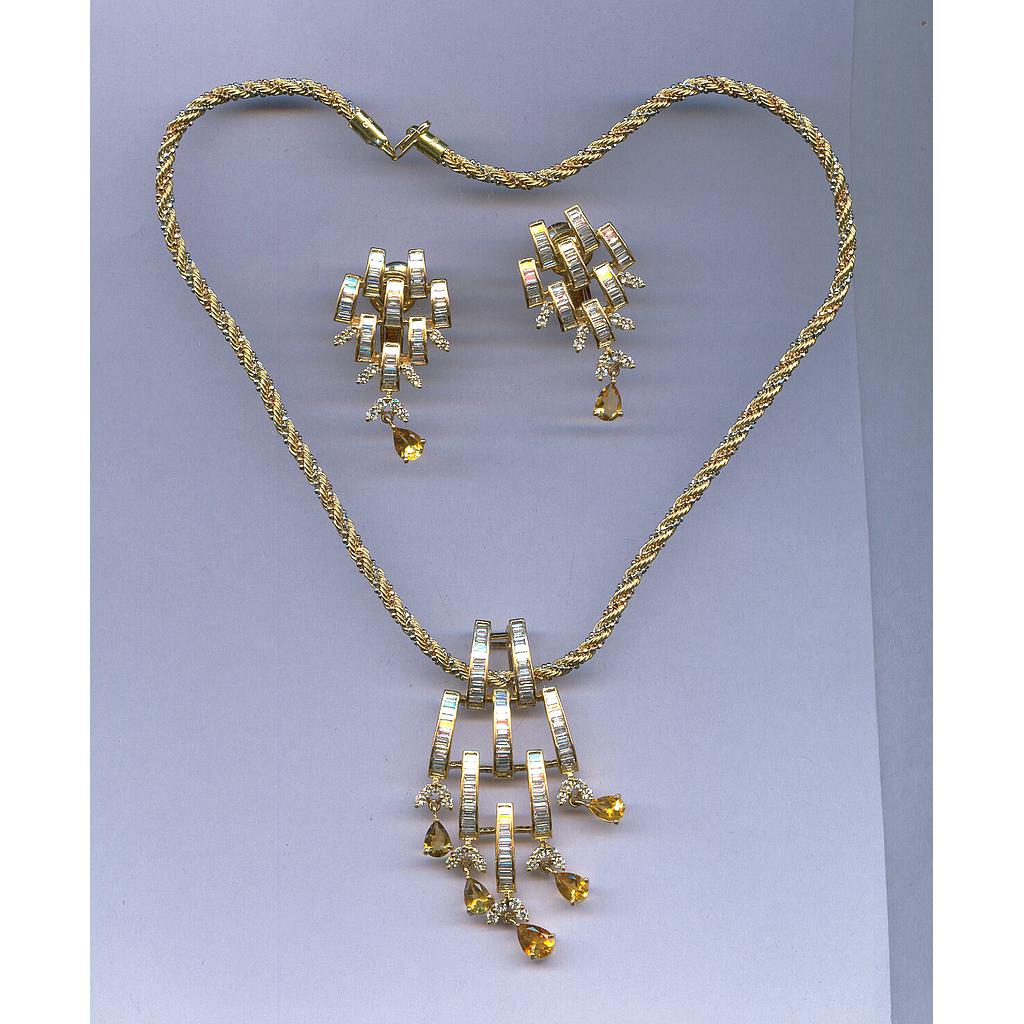 DIAMOND FULL SET PENDENT EXCLUSIVE