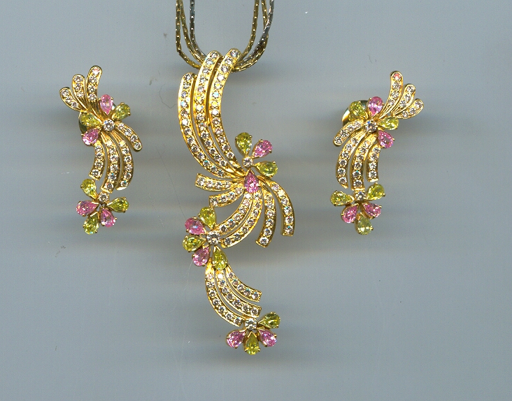 DIAMOND FULL SET PENDENT FANCY