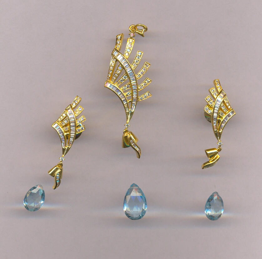 DIAMOND FULL SET PENDENT FANCY