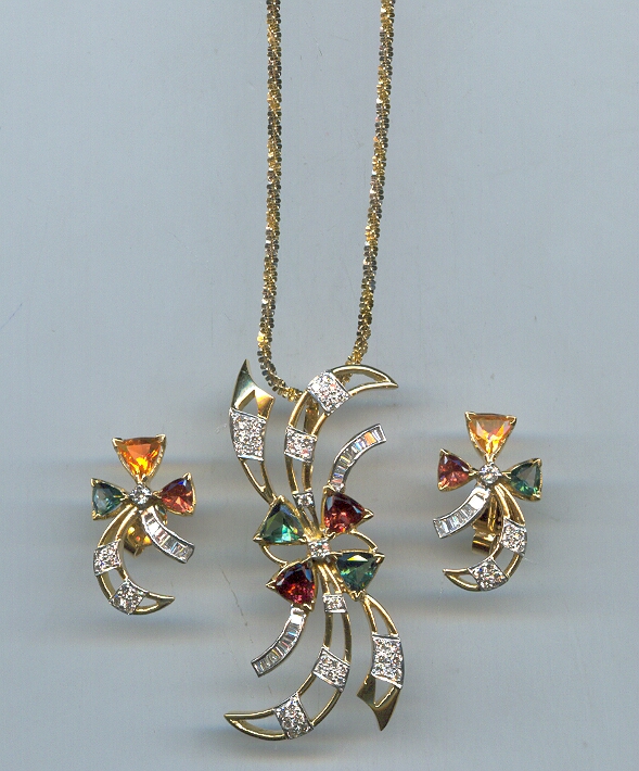 DIAMOND FULL SET PENDENT FANCY