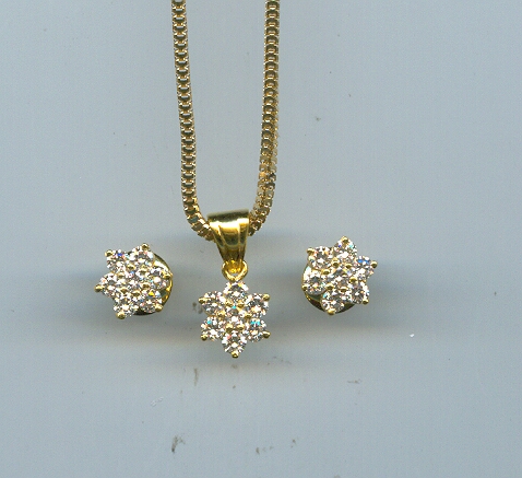 DIAMOND FULL SET PENDENT FANCY