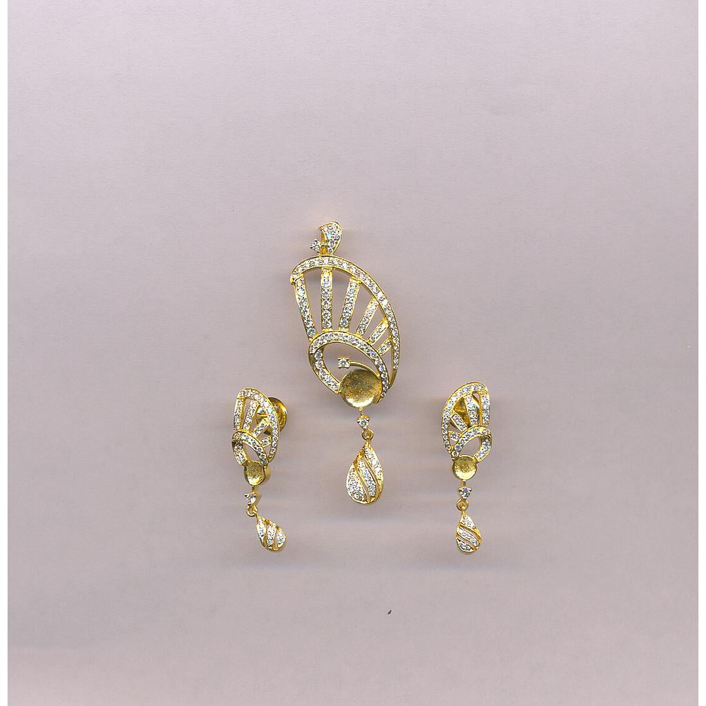 DIAMOND FULL SET PENDENT FANCY