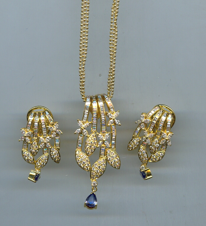DIAMOND FULL SET PENDENT FANCY