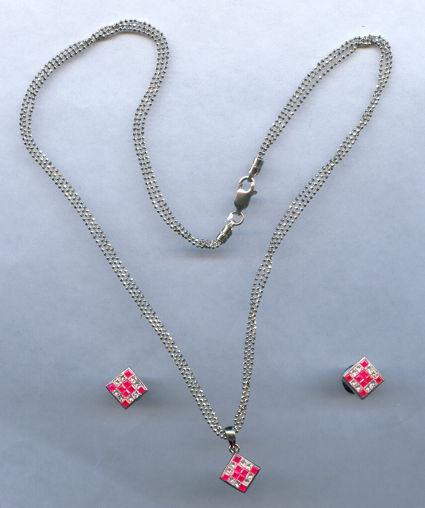 DIAMOND FULL SET PENDENT FANCY