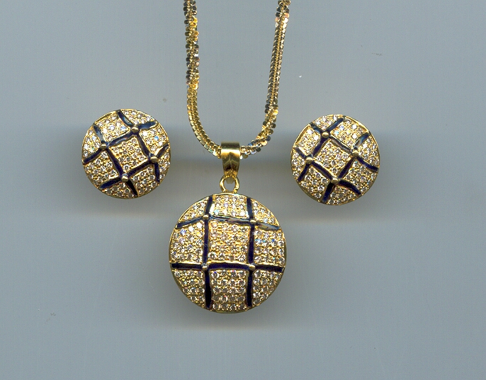 DIAMOND FULL SET PENDENT FANCY