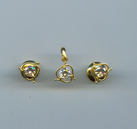 DIAMOND FULL SET PENDENT FANCY